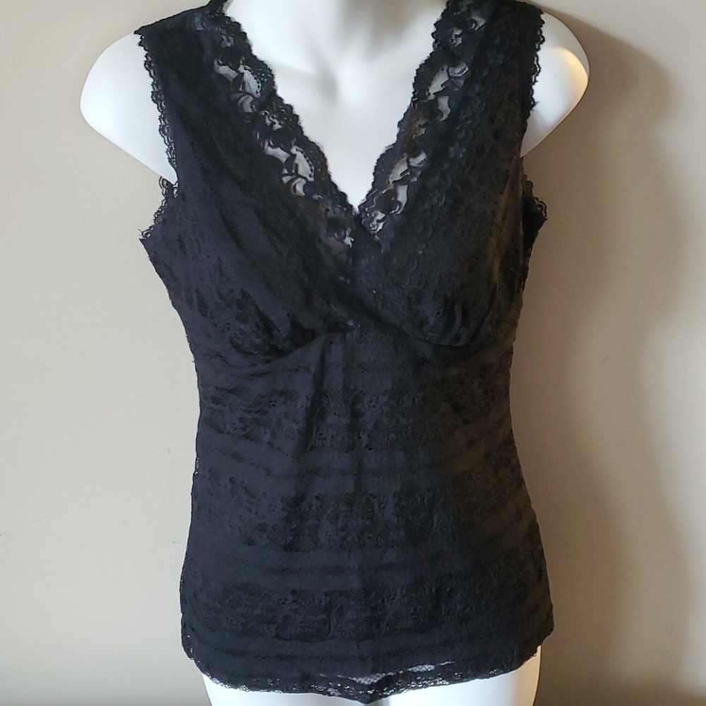 NY&Co Lace Sleeveless Shirt